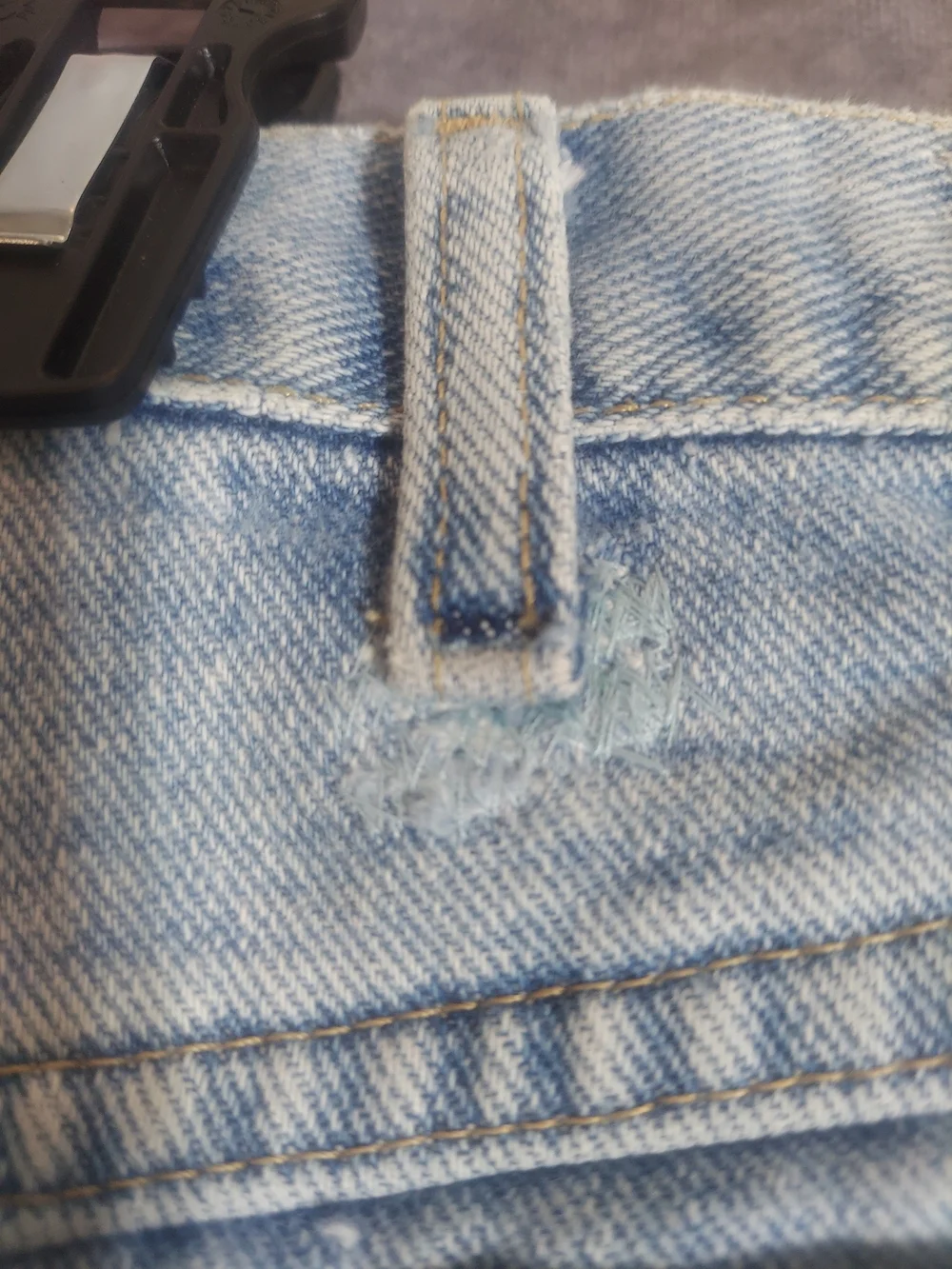 Wrangler Men's Relaxed Fit Jeans Light Wash Size 48x30 Well Broken-In